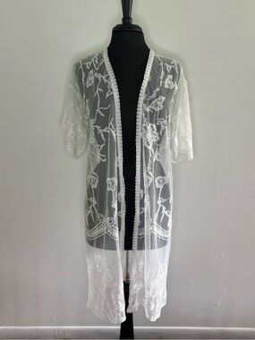 Iris Women’s Sheer White Embroidered Lace Kimono Cardigan Small